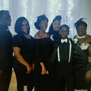 Meet your Posher, Derricka